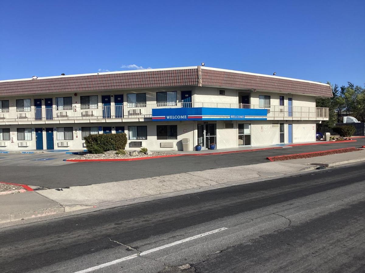 Motel 6-Reno, Nv - Livestock Events Center Экстерьер фото