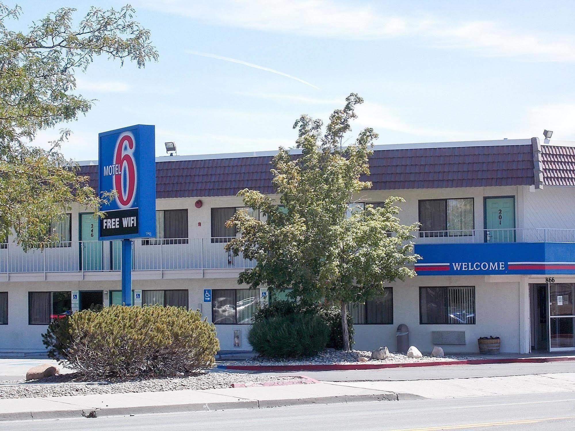 Motel 6-Reno, Nv - Livestock Events Center Экстерьер фото